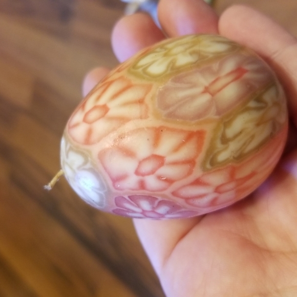 Easter Bunny & Egg Decor Bundle Porcelain Figurines & Candles - Picture 8 of 12